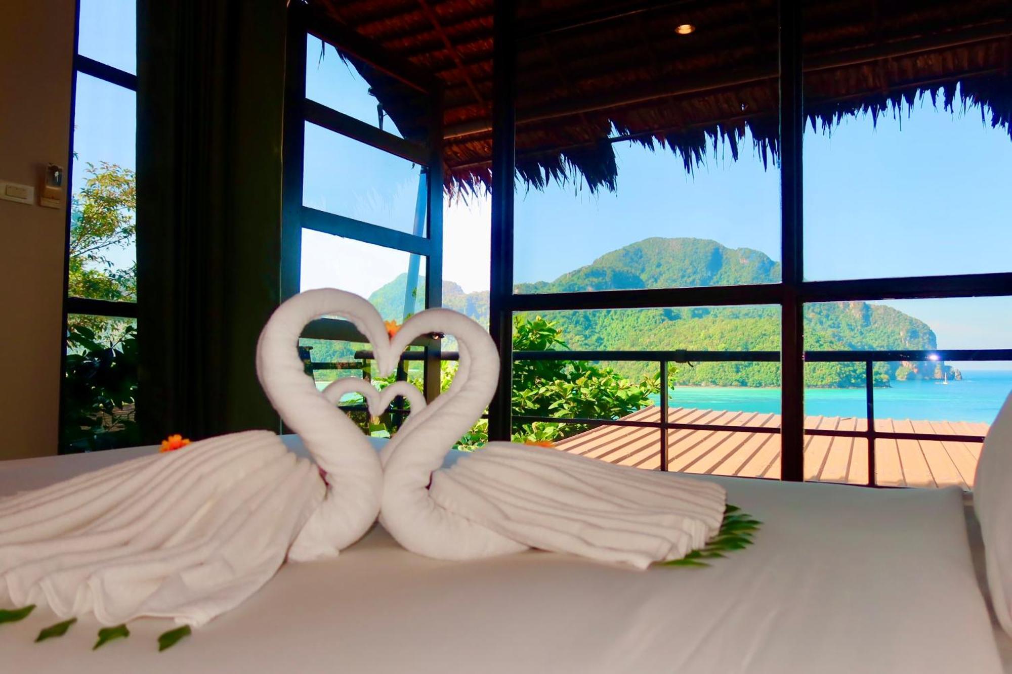 Phi Phi Sea Sky Resort Екстериор снимка